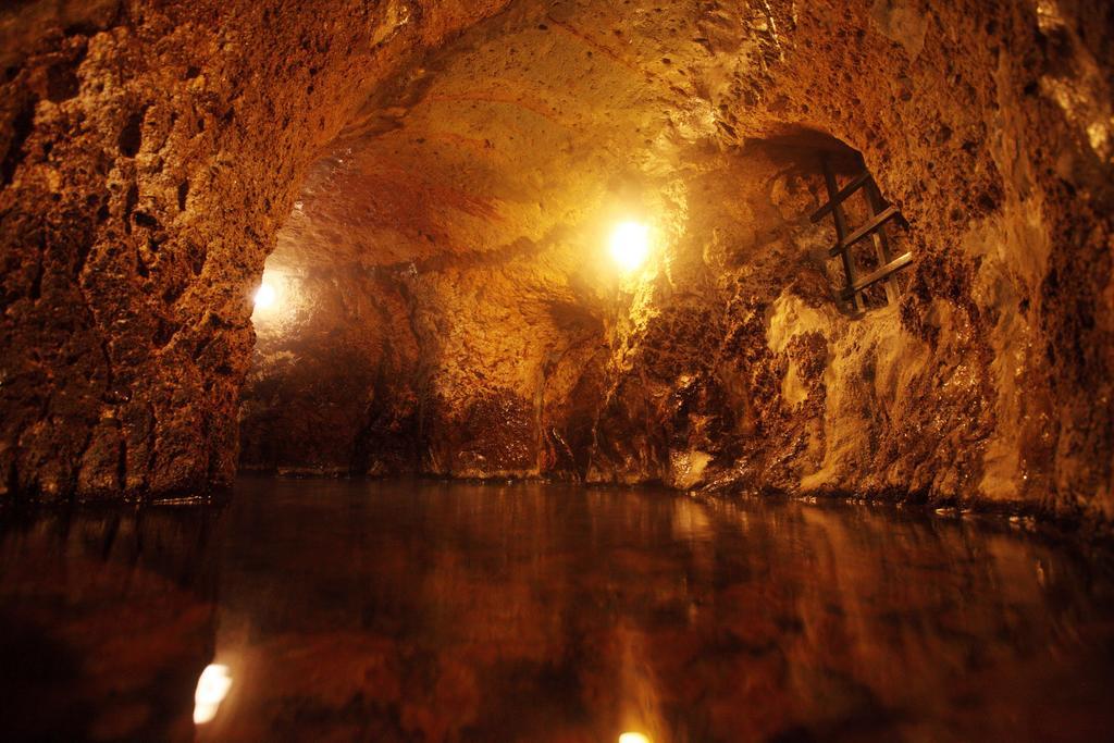 Kurokawa Onsen Yama No Yado Shinmeikan ميناميوغوني المظهر الخارجي الصورة